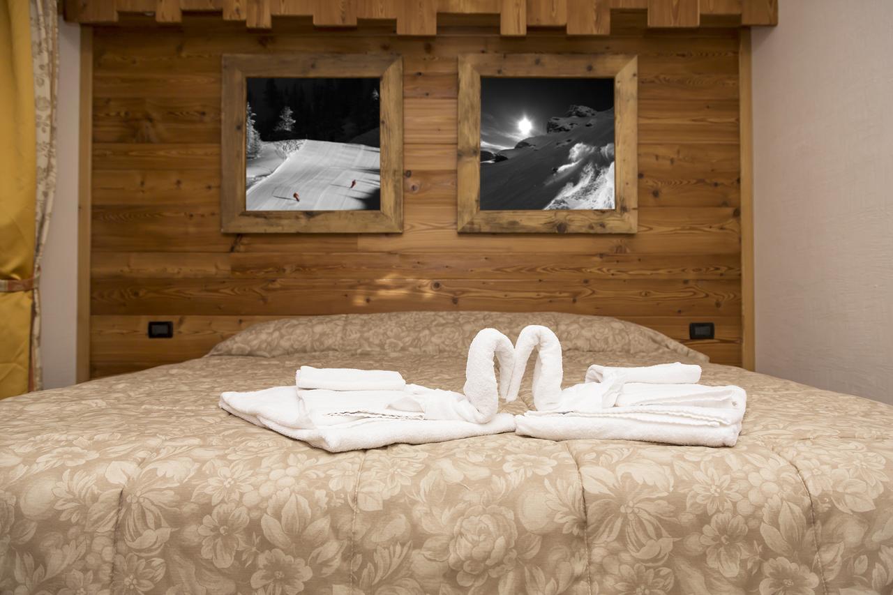 Hotel Clotes Саузе-д'Ульс Экстерьер фото