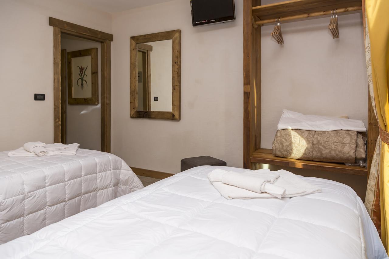 Hotel Clotes Саузе-д'Ульс Экстерьер фото