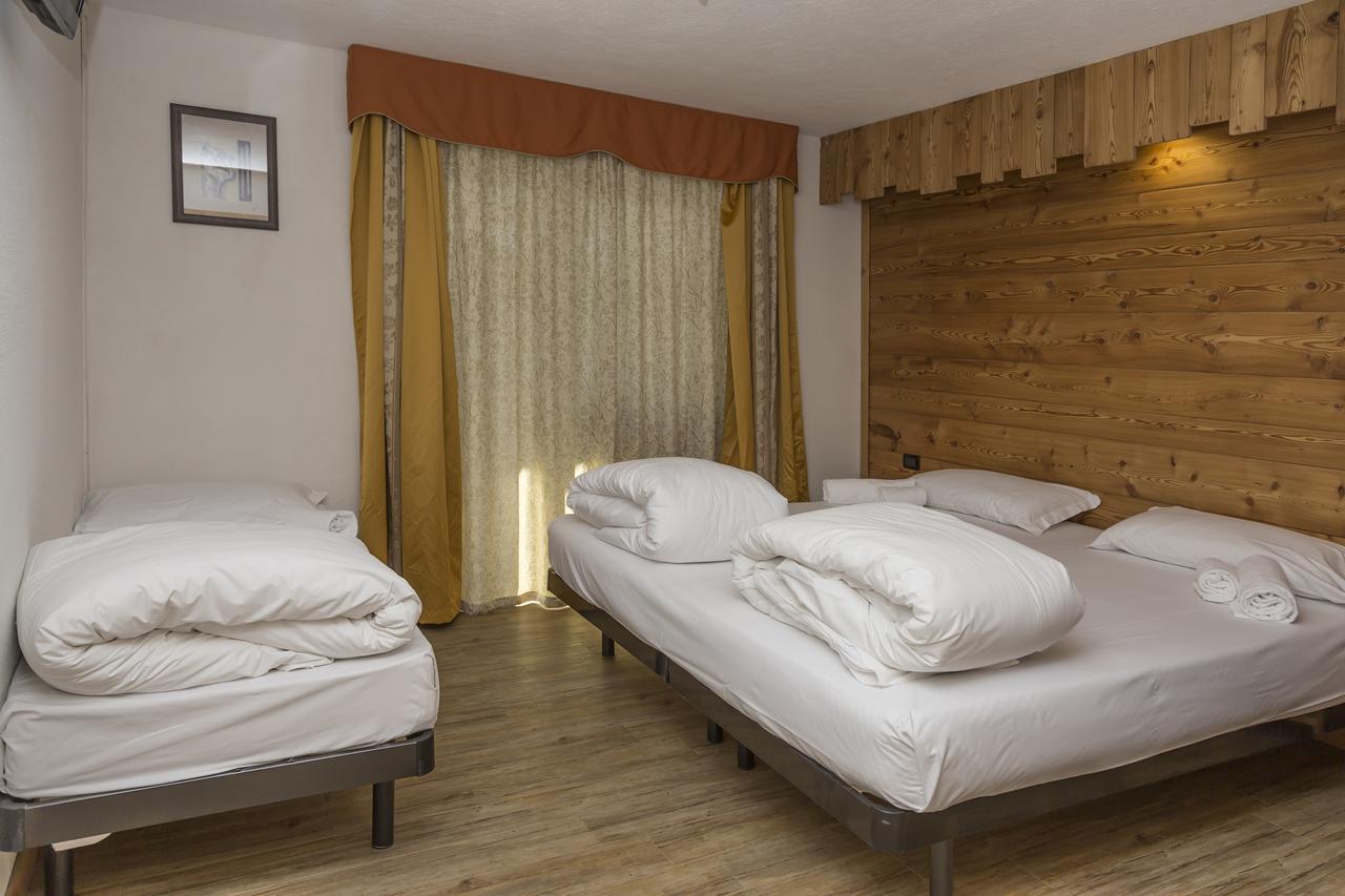 Hotel Clotes Саузе-д'Ульс Экстерьер фото
