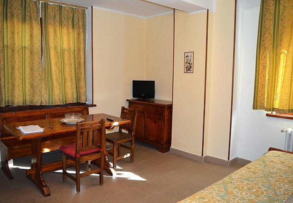 Hotel Clotes Саузе-д'Ульс Экстерьер фото